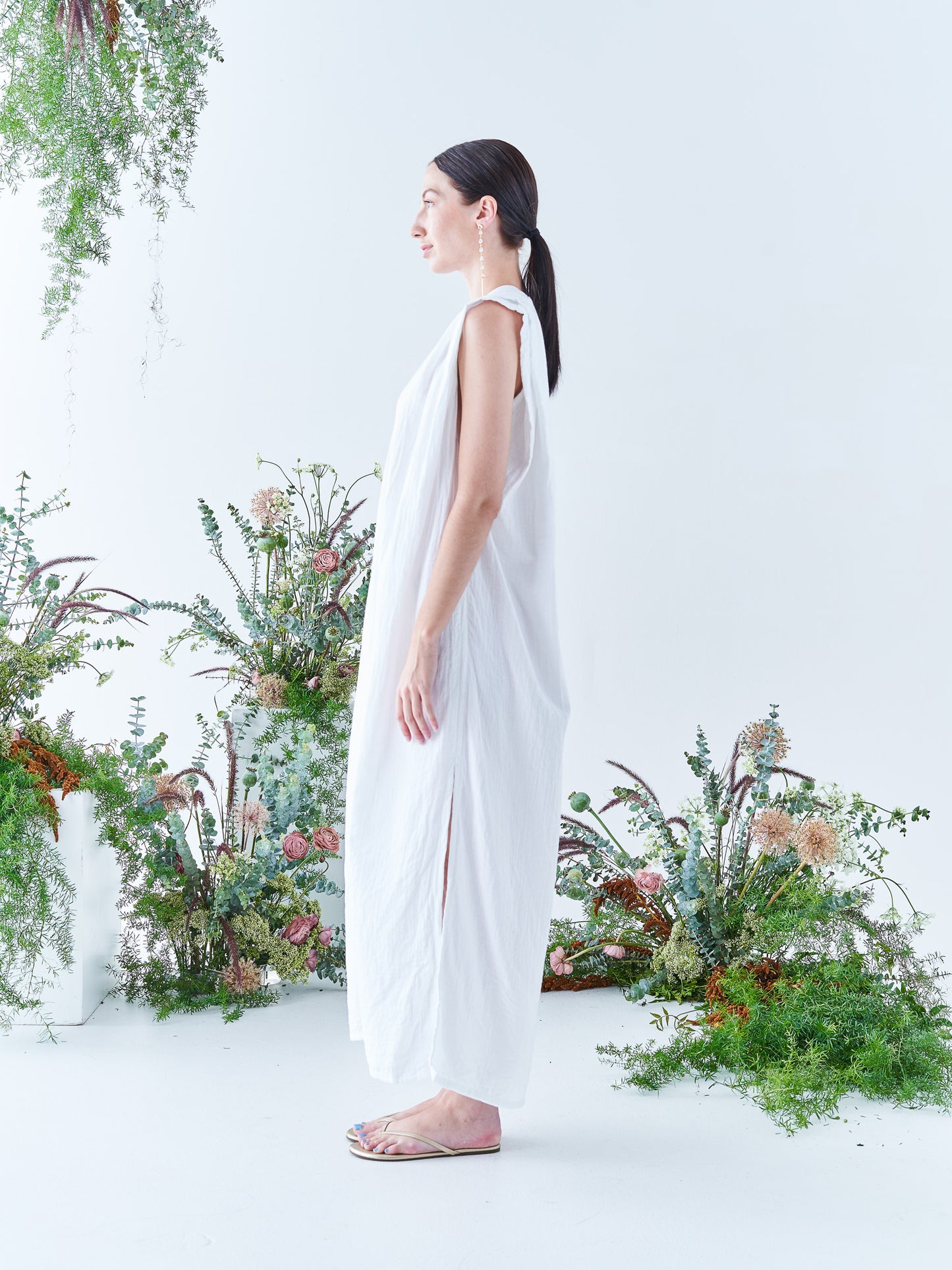 Sleeveless Maxi Kaftan in White