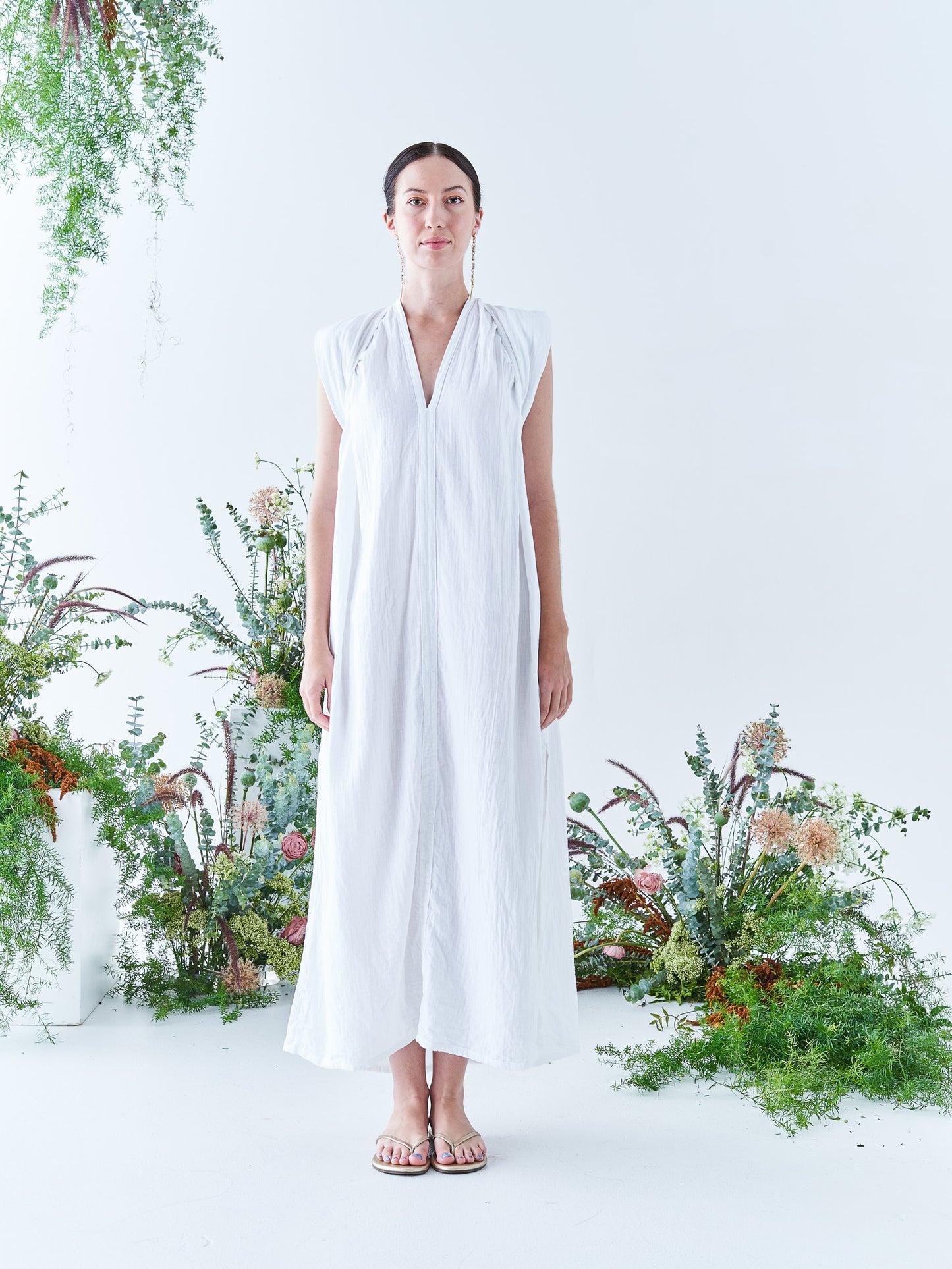 Sleeveless Maxi Kaftan in White