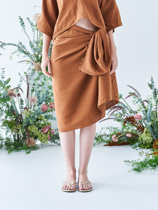 Versatile Wrap in Cinnamon